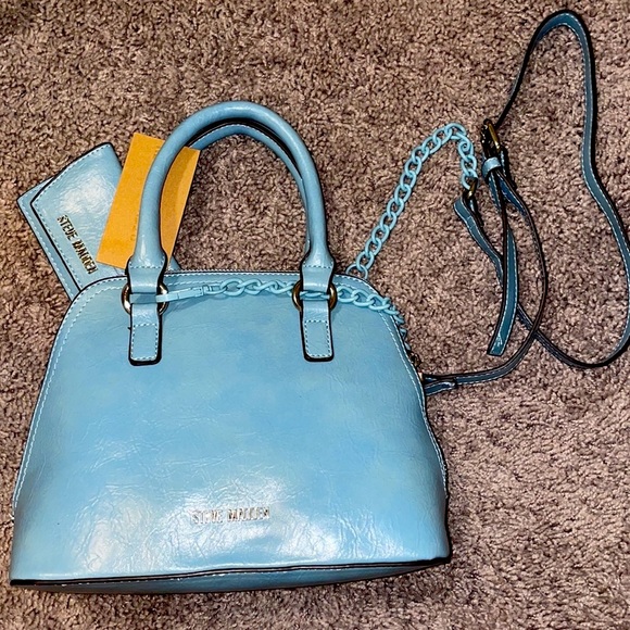 Steve Madden Handbags - 🎁NWT Steve Madden Blue Pebbled Leather crossbody purse with matching cardholder